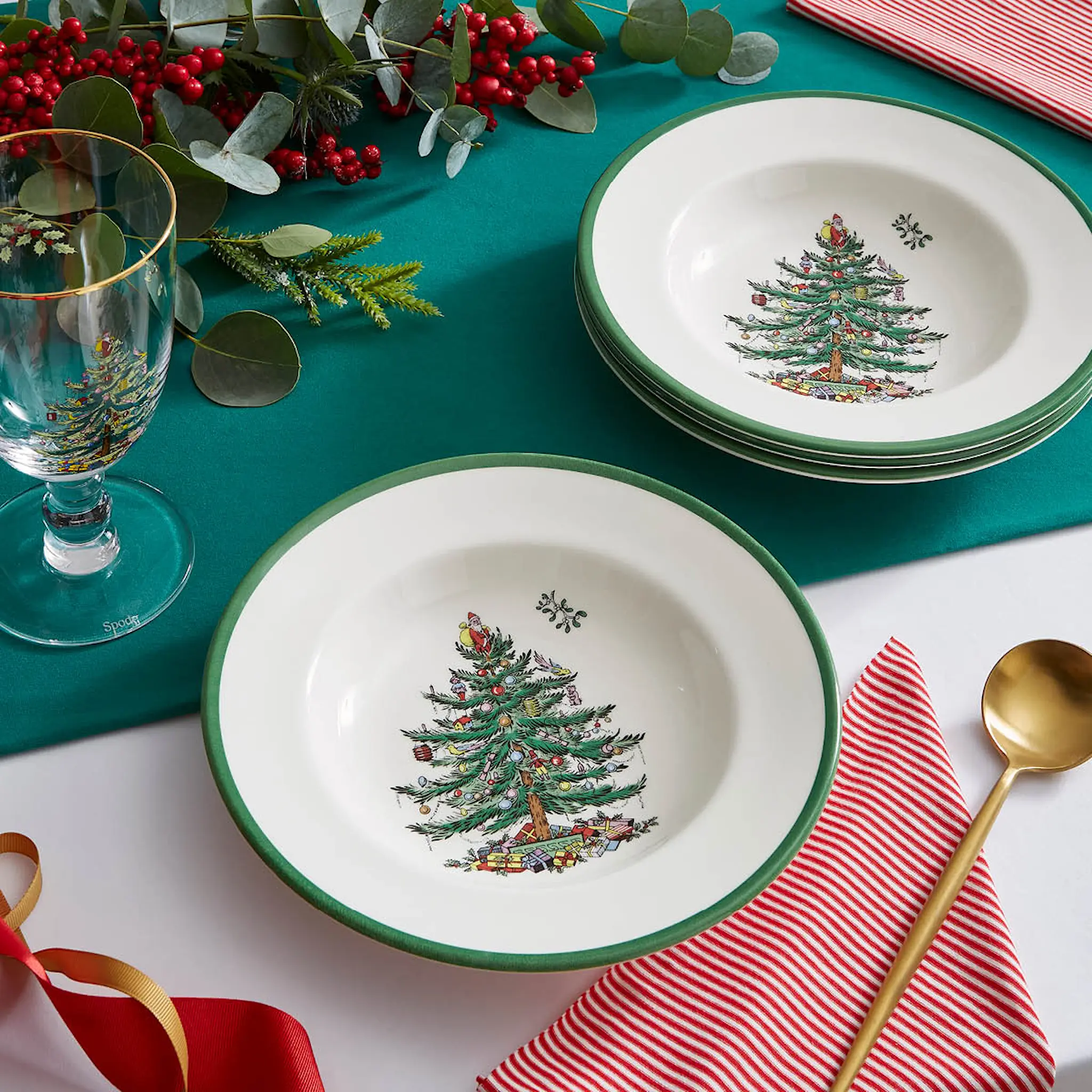 Spode Christmas Tree sopptallrik 23 cm