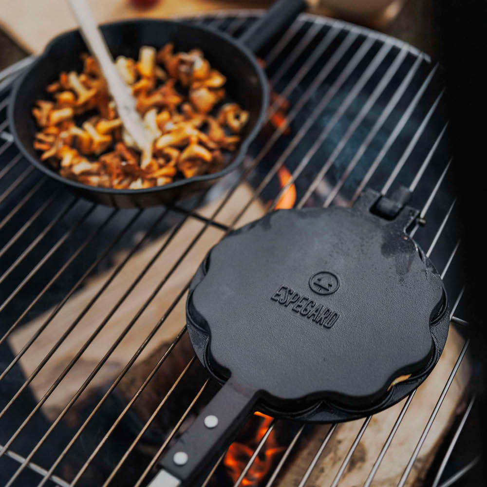 Espegard Våffeljärn i gjutjärn för öppen eld