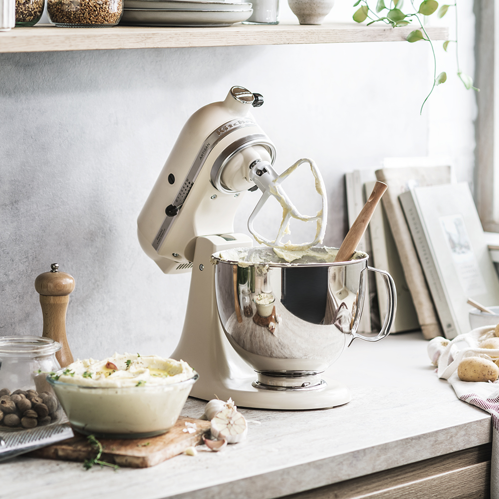 KitchenAid KitchenAid Artisan Yleiskone 4,8 L Fresh Linen