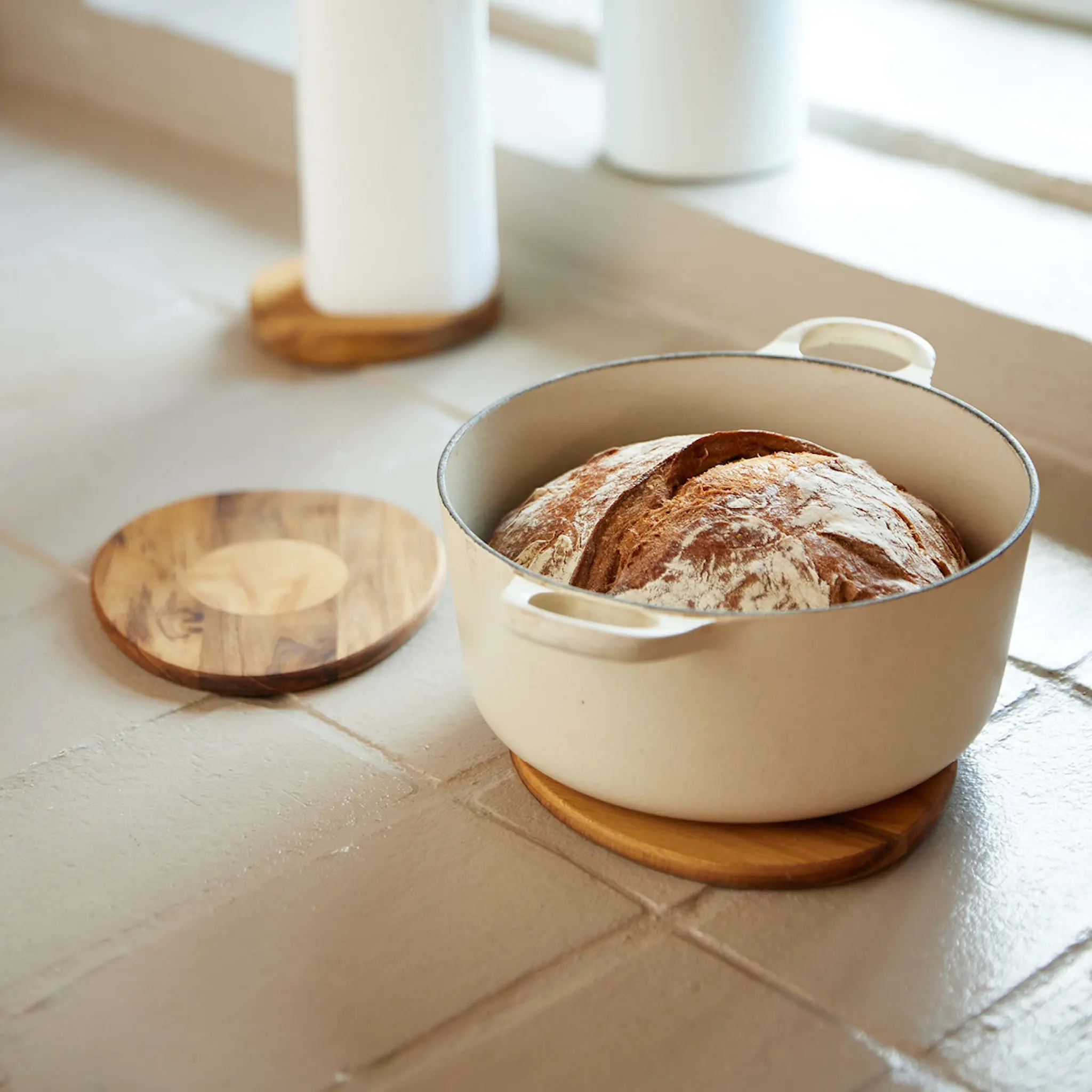 Aida RAW Teak magnetisk grytunderlägg 17,5x15 cm