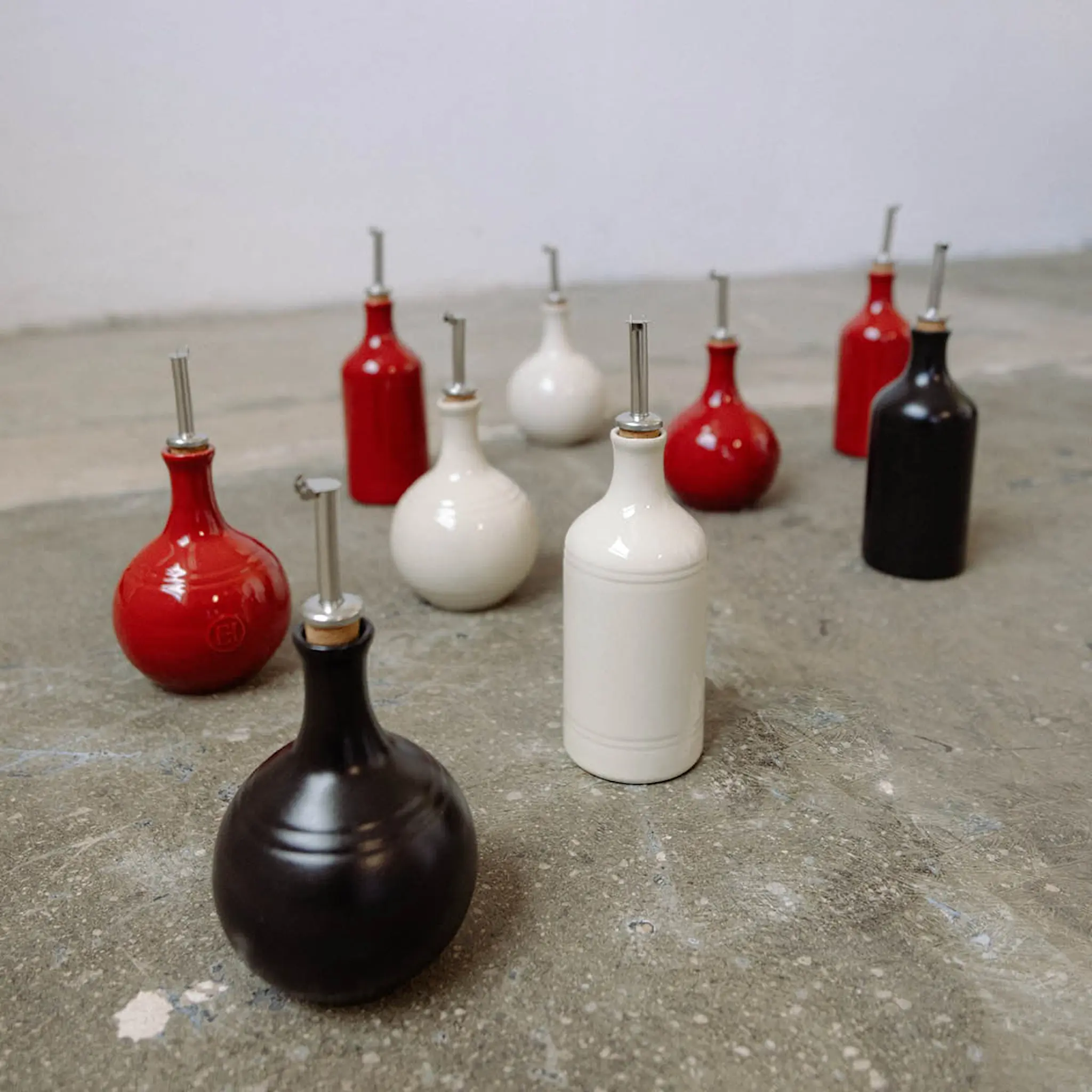 Emile Henry Flaska för olivolja 400 ml röd