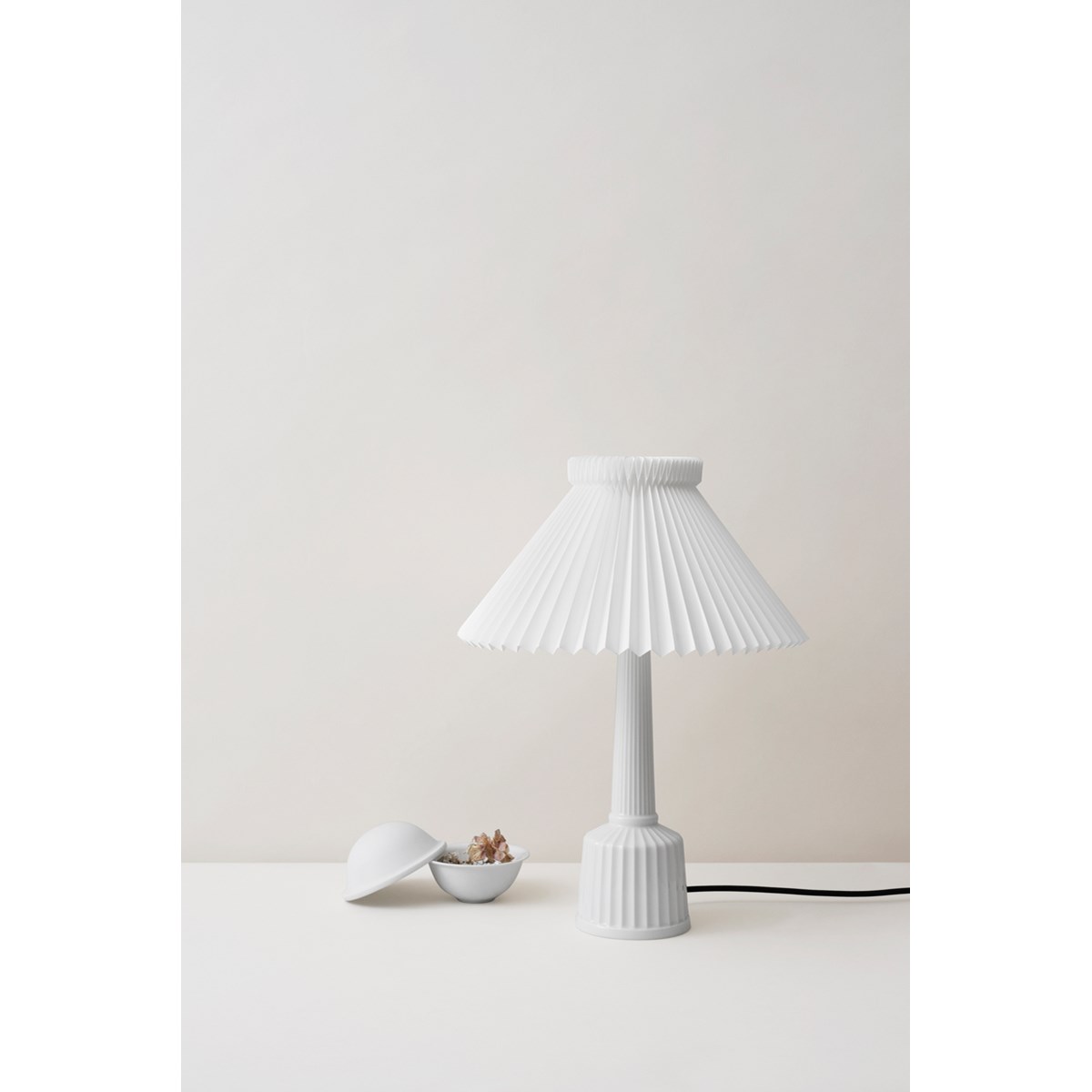 Lyngby Porcelæn Esben Klint lampe h44 cm hvit
