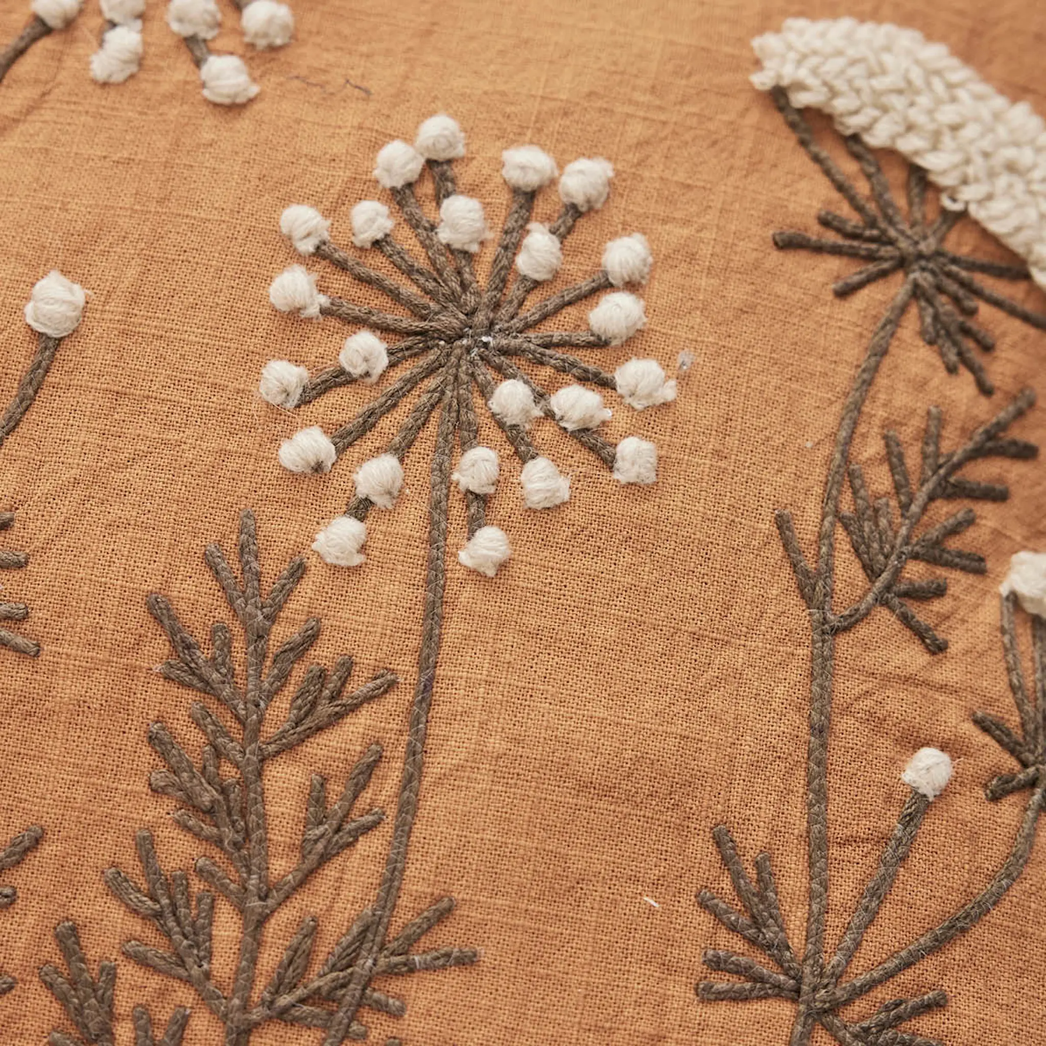 Lene Bjerre Emilde kuddfodral 50x50 cm ockra