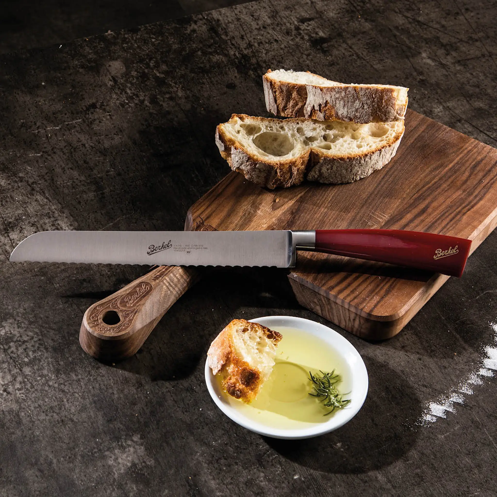 Berkel Elegance Red brödkniv 22 cm