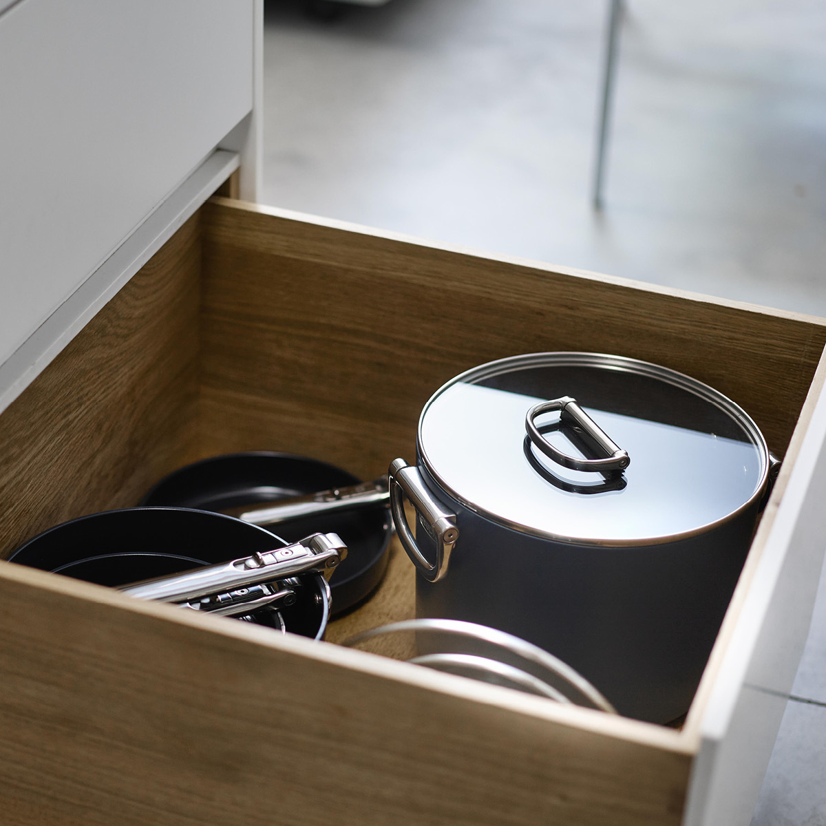 Joseph Joseph Space gryta med lock 5,5 L 25 cm midnight blue