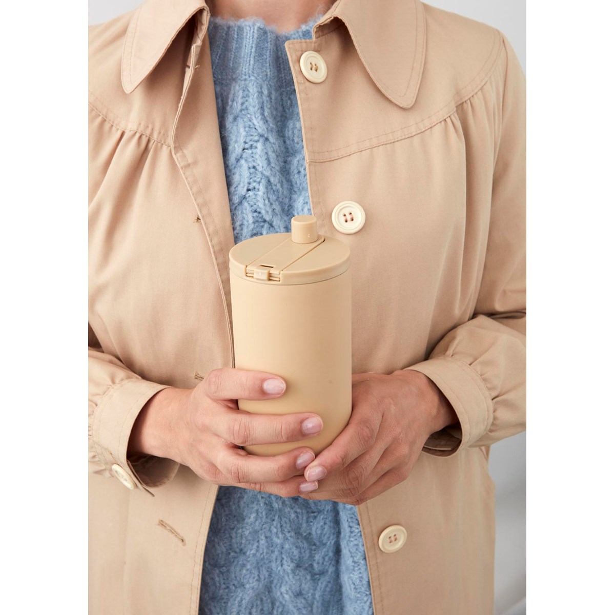 Design Letters Travel Muki 35 cl Beige