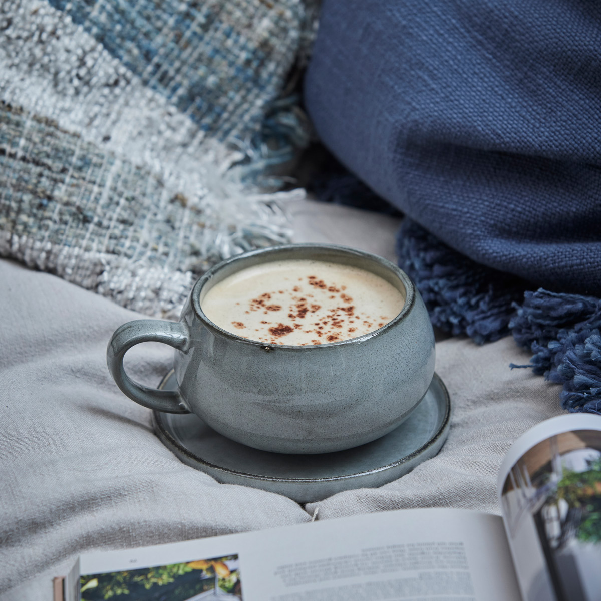 Lene Bjerre Amera Kuppi ja aluslautanen 40 cl Harmaa