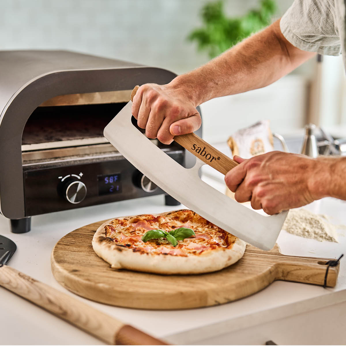 Sabor Napo pizzaskärare 33x10 cm stål/ek