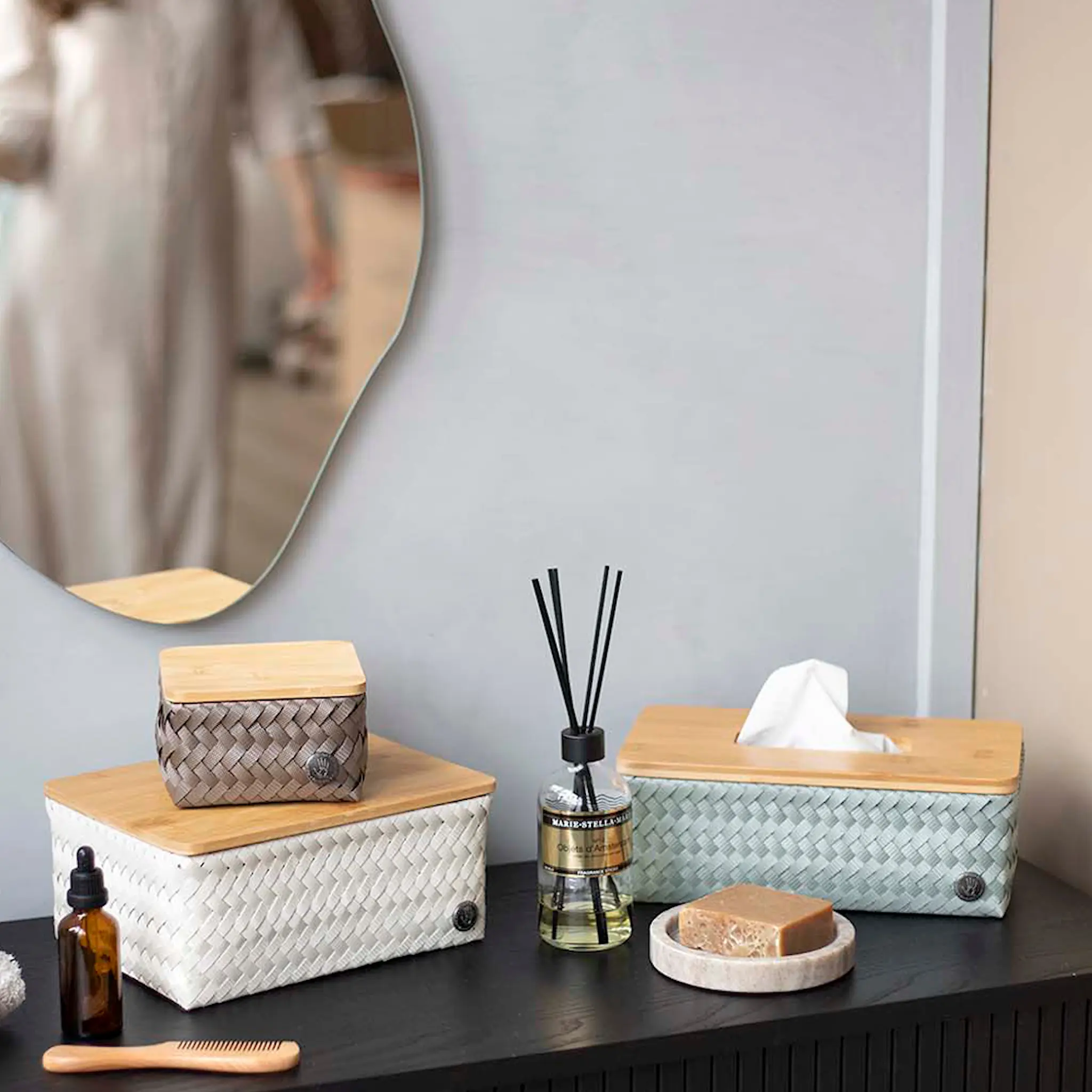 Handed By Top Fit Medium høy oppbevaringskurv m/lokk 24x18x11 cm champagne