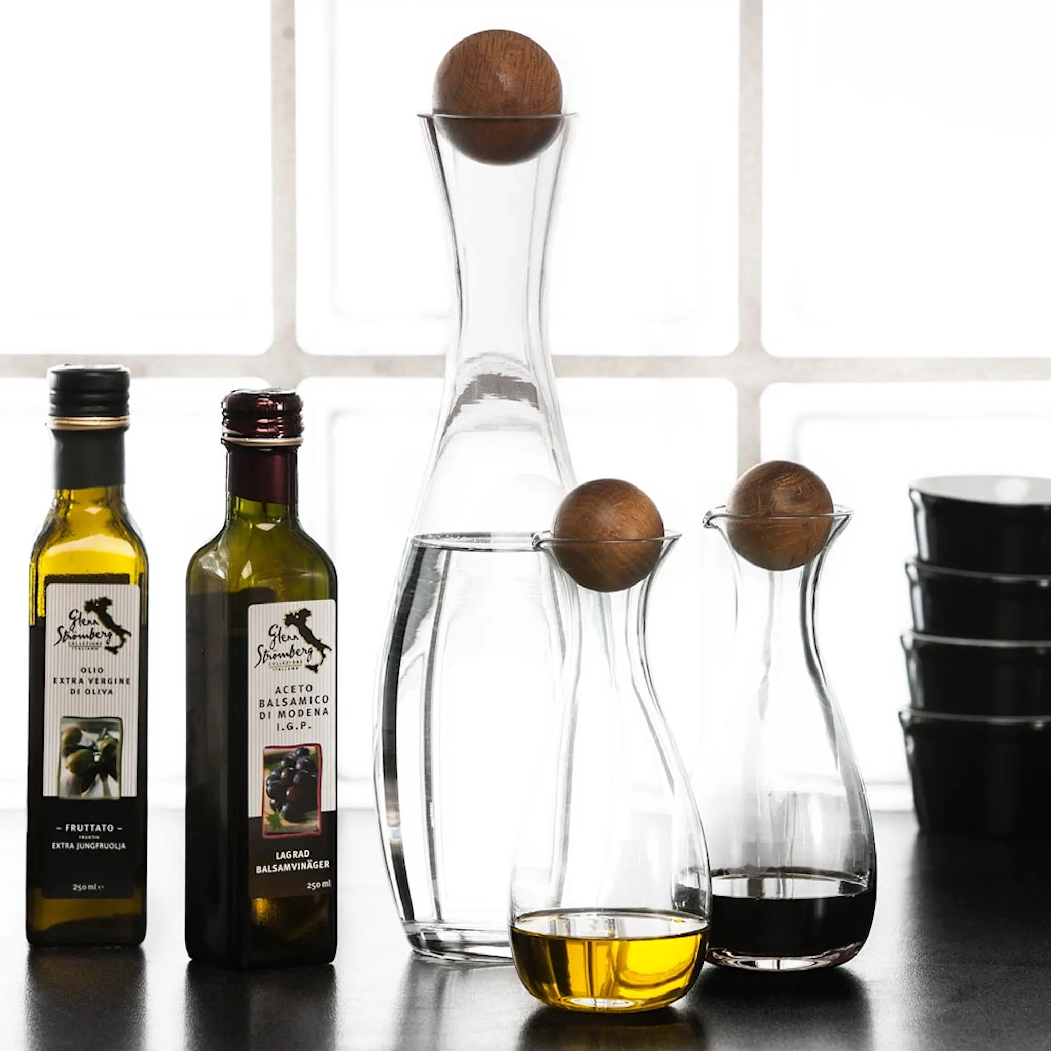 Sagaform Nature Viini-/Vesikarahvi 1 L Tammikorkki