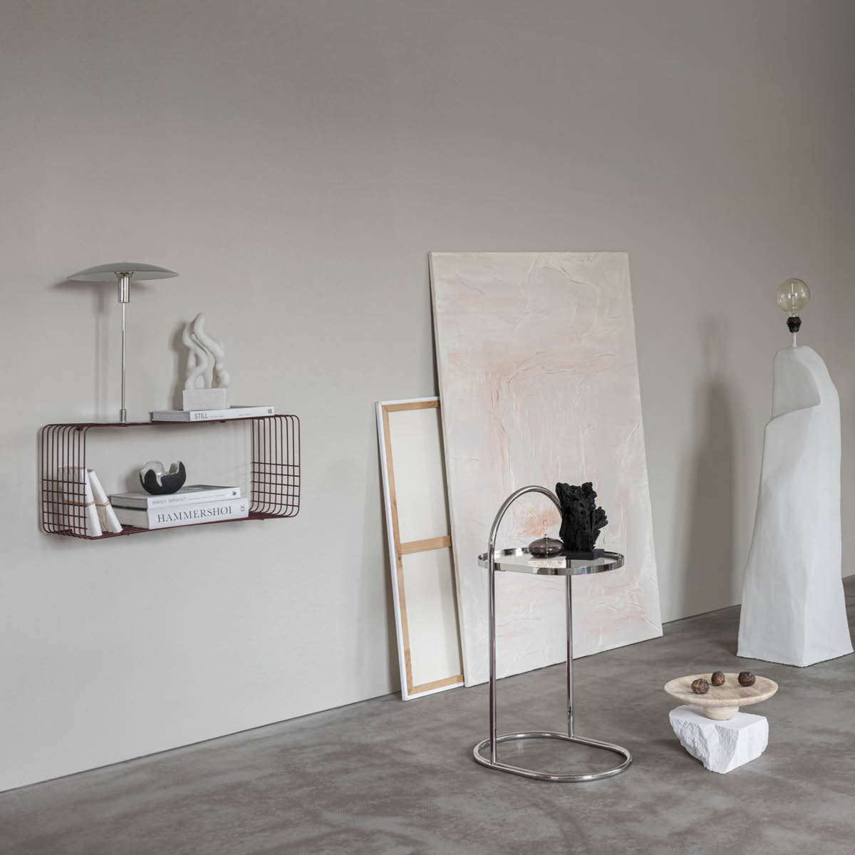 Mette Ditmer Wire Metallihylly 70,5x26x31 cm Viininpunainen