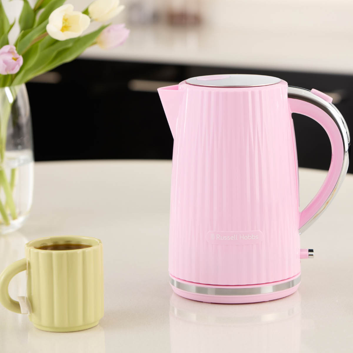 RUSSELL HOBBS Eden vattenkokare 27362-70 1,7 L 2400W hallon