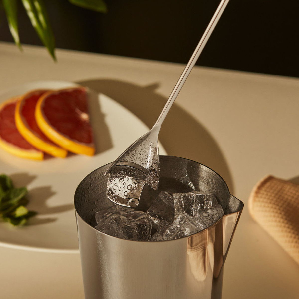 Alessi Tending Box cocktail sked 36 cm rostfritt stål