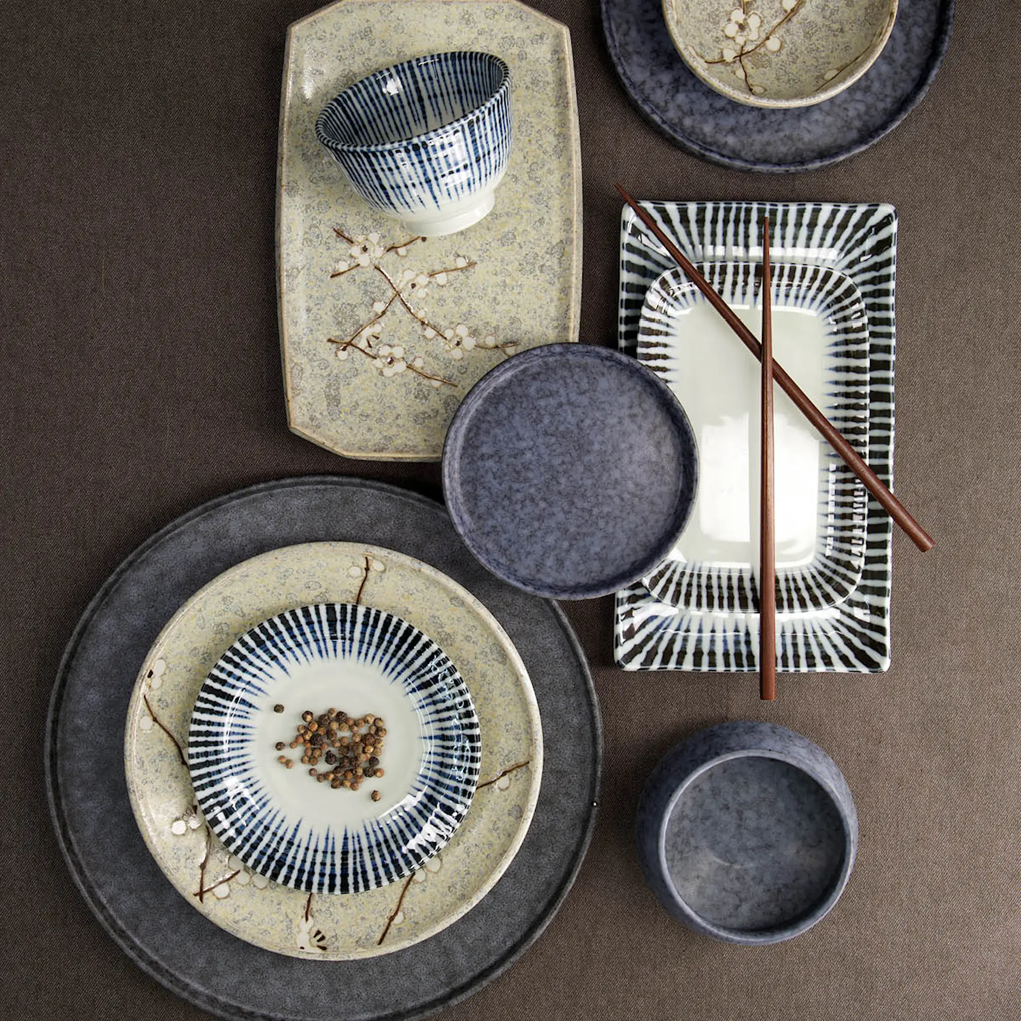 Tokyo Design Studio Shin Tokusa Lautanen 25,5 cm