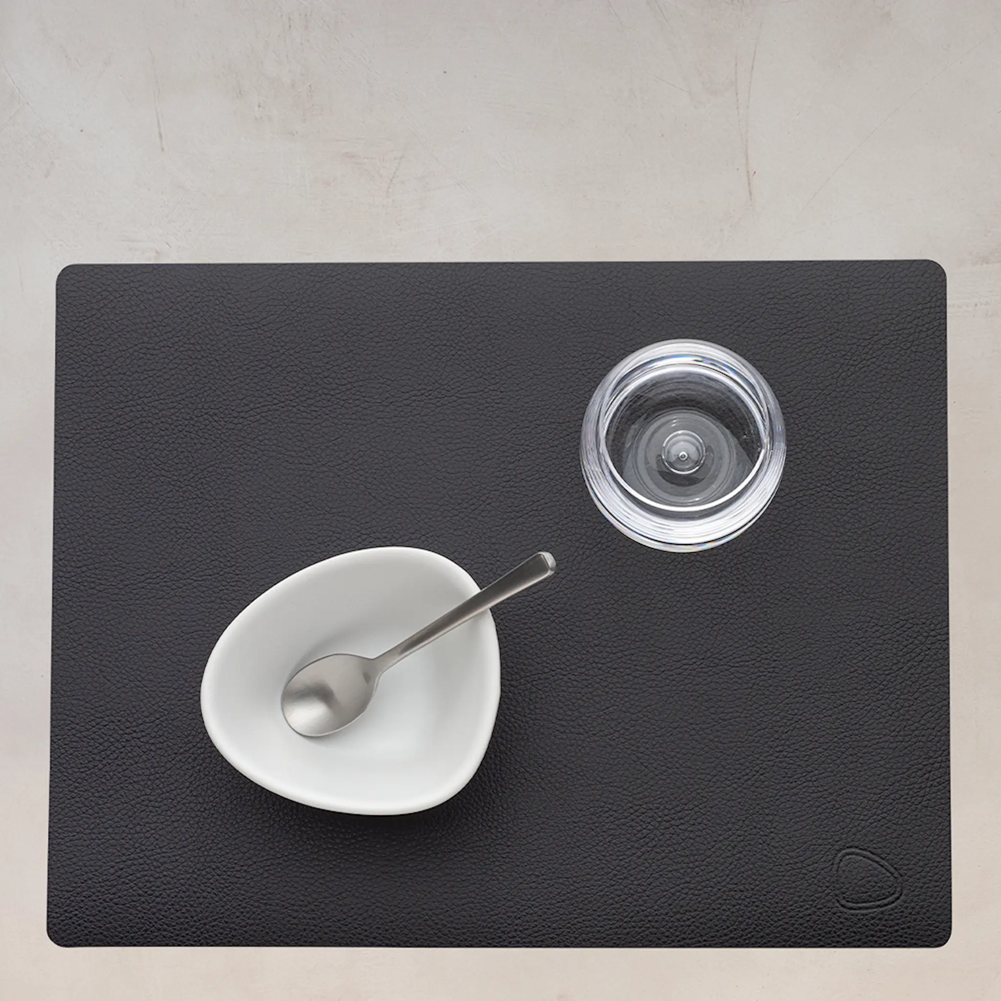 LIND DNA Rectangle Leather Serene Pöytätabletti 26x34,5 cm Black