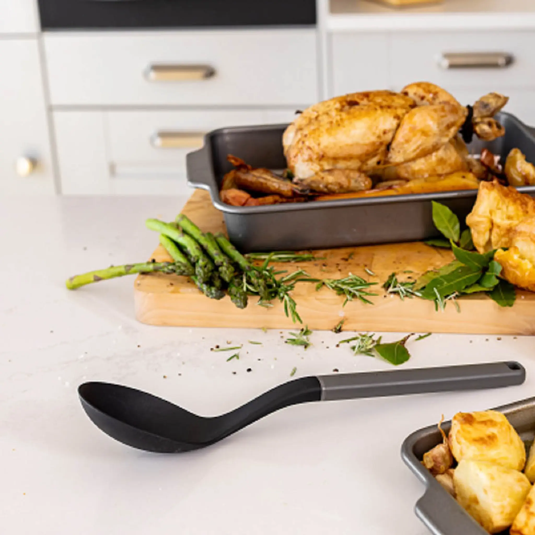 KitchenAid KitchenAid Classic grytesleiv 34 cm charcoal grey