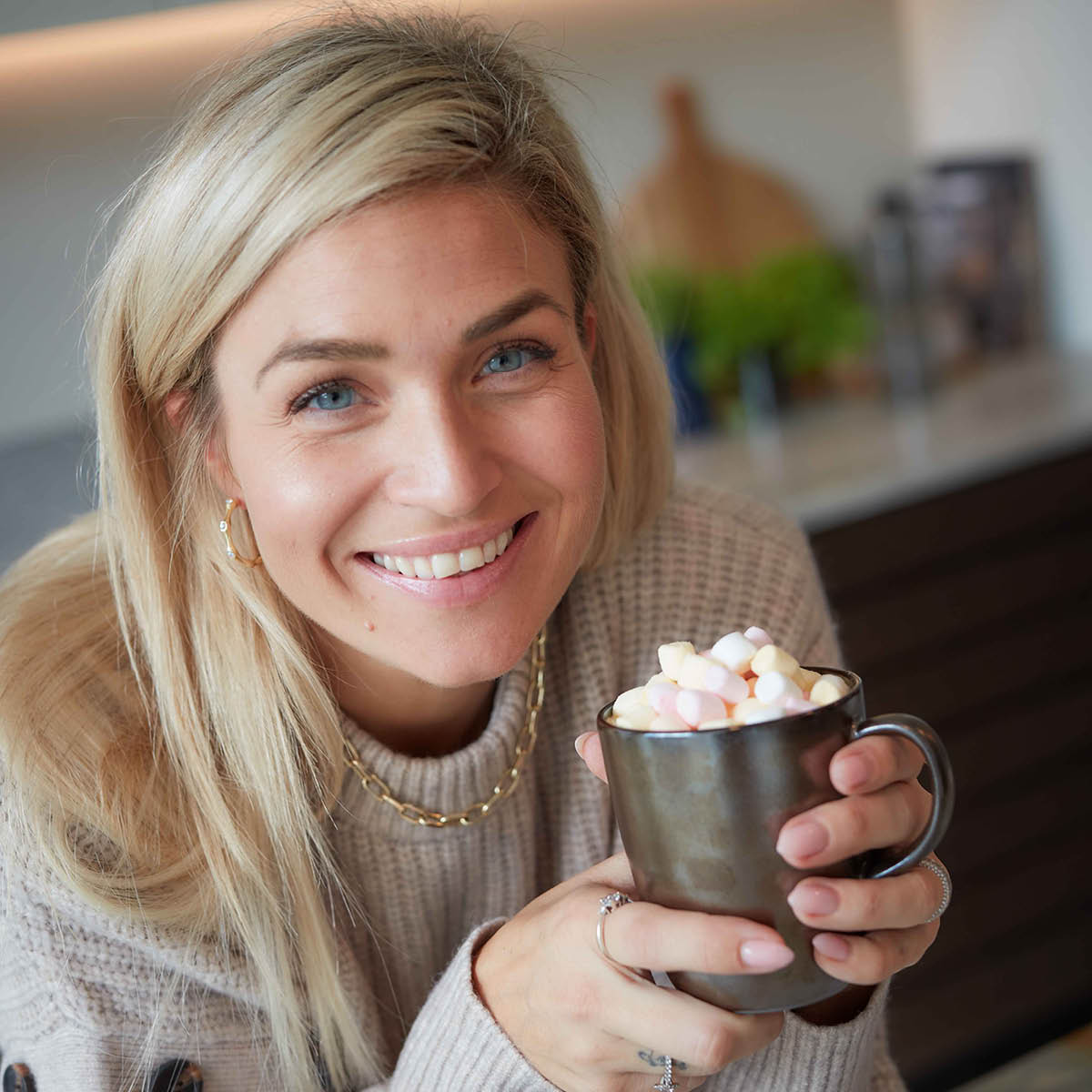 Aida RAW Metallic Brown krus m/hank 30 cl