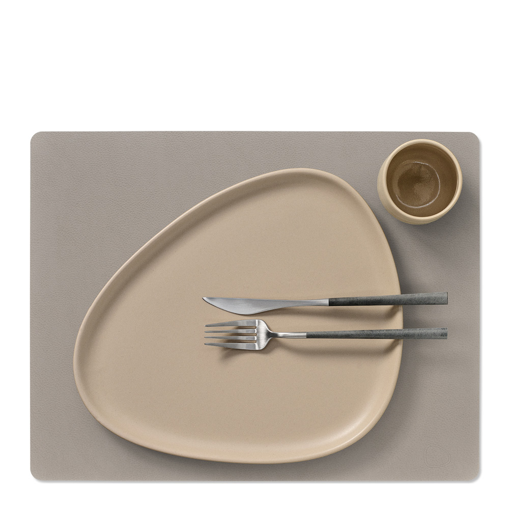 LIND DNA Square Leather Serene Pöytätabletti 35x44 cm Ash