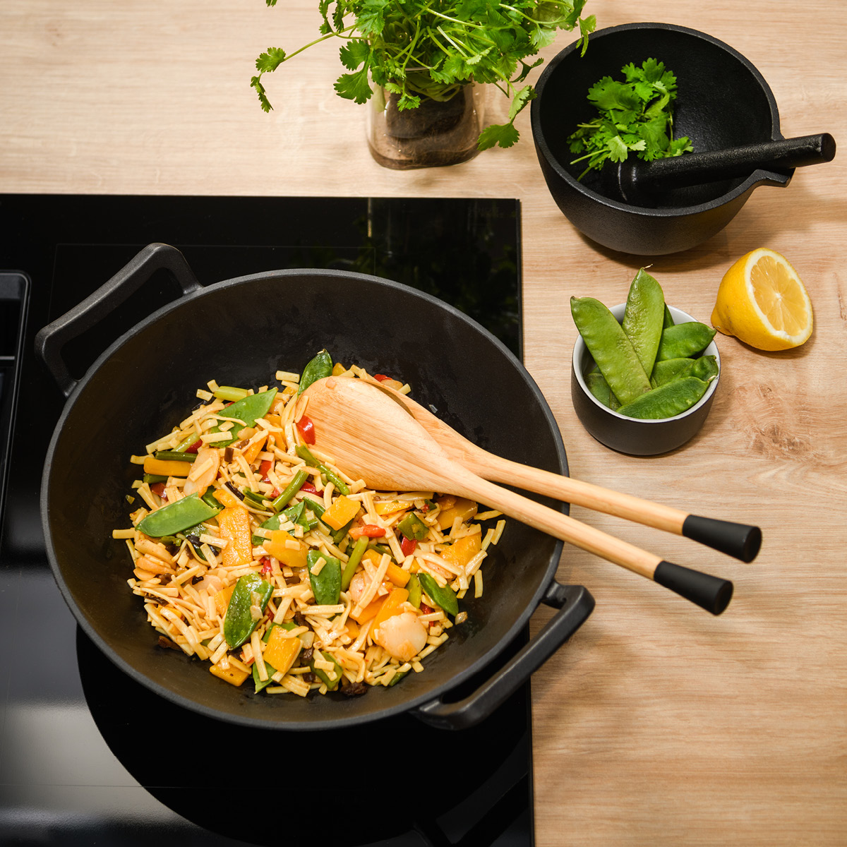 Maku Kitchen Life Wokpanna i gjutjärn 30 cm 3,5 L