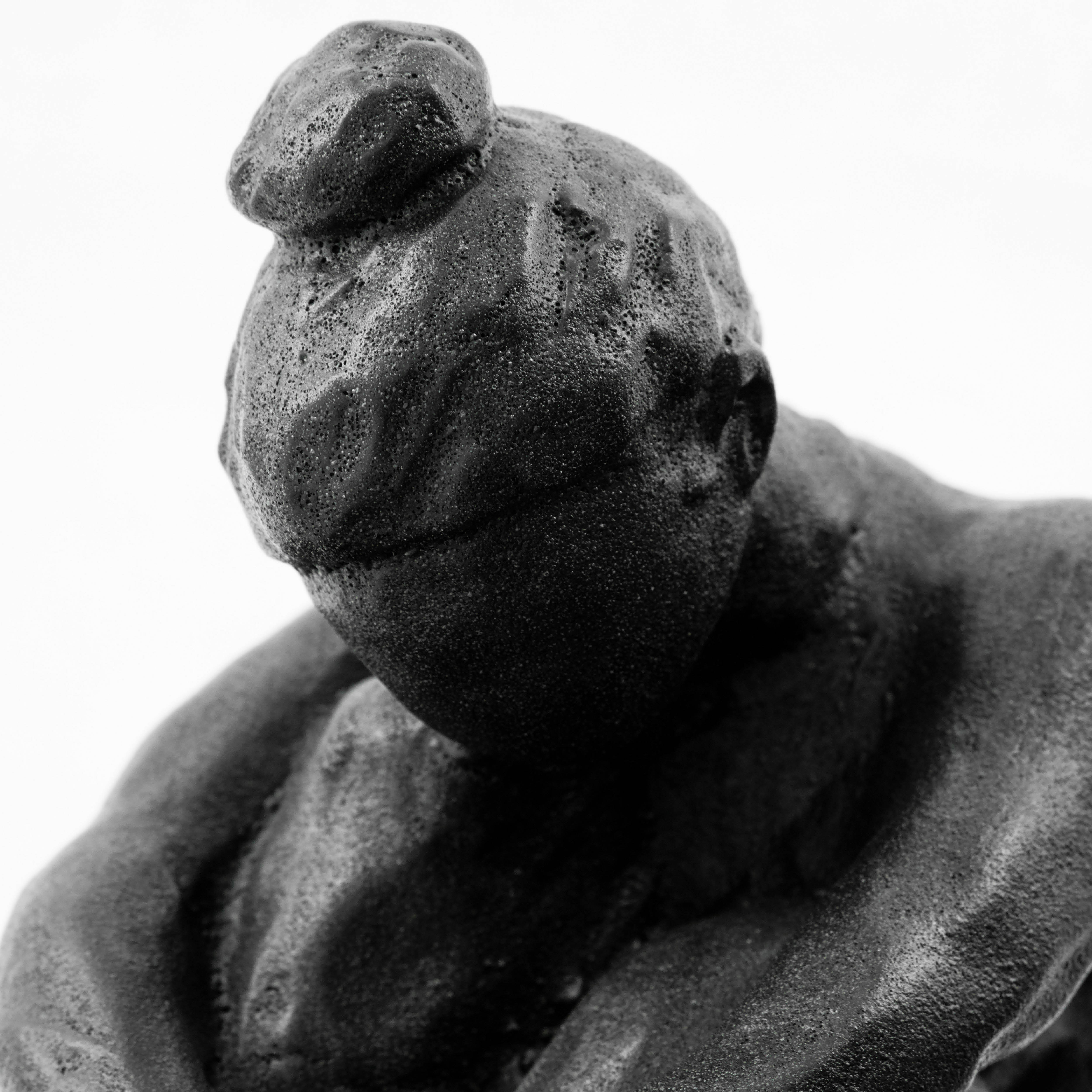 House Doctor Forms skulptur 19 cm svart