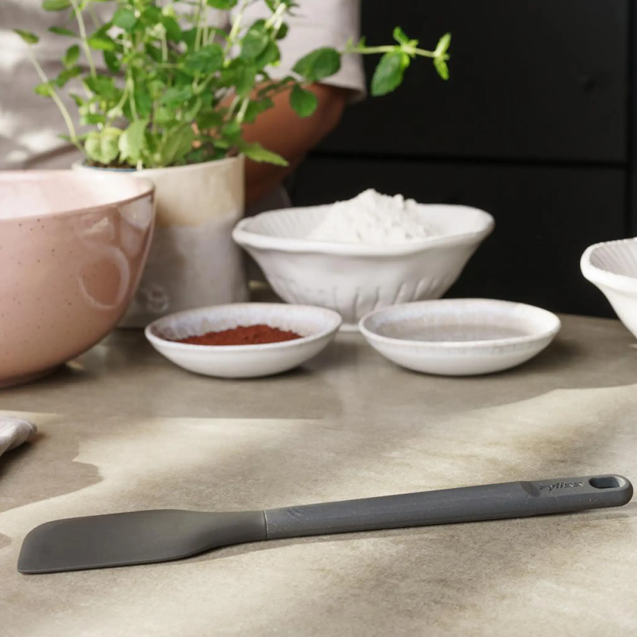 Zyliss Zyliss Nuolija 28 cm Harmaa