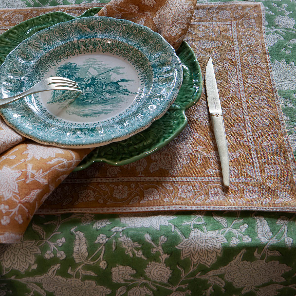 Chamois Indian Rose linneduk 170x270 cm grön