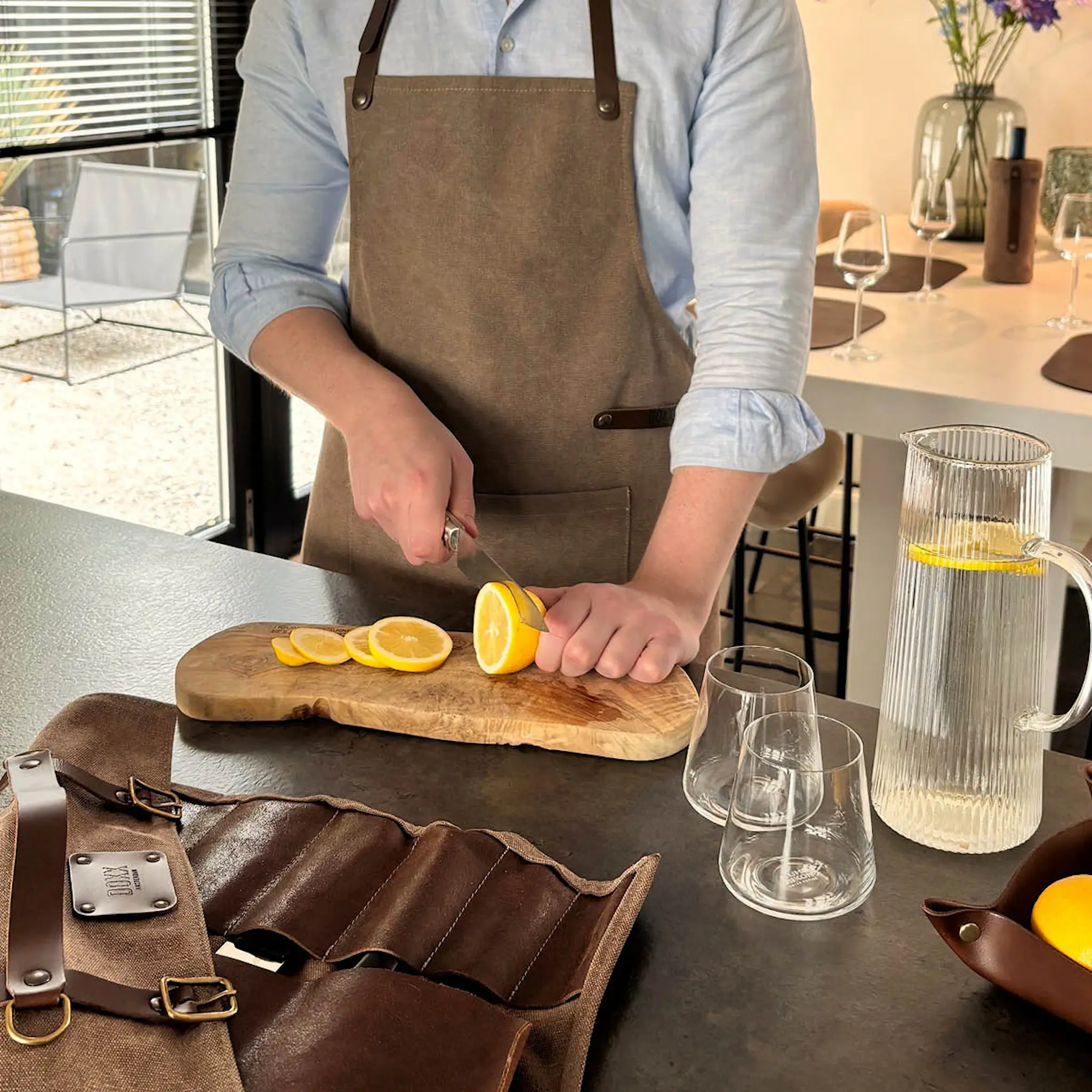 Crafted Leather knivväska 41 cm brun