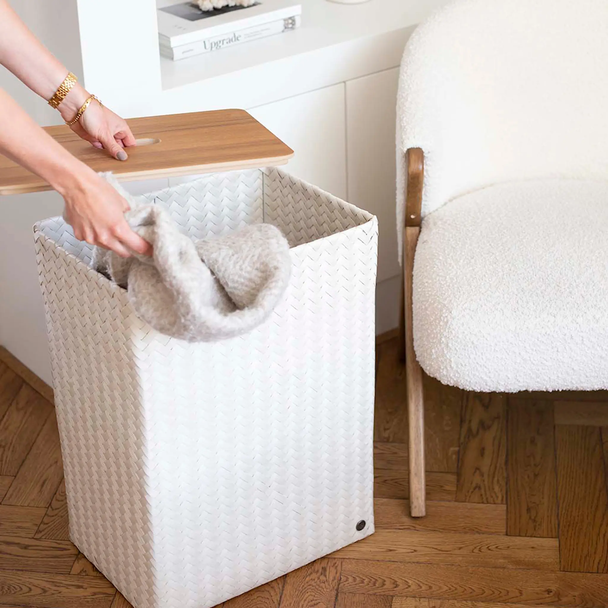 Handed By Grand superb skittentøyskurv m/lokk 44x31x60 cm champagne