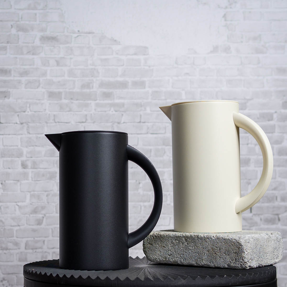 Modern House Mocca termokanne 1L matt svart