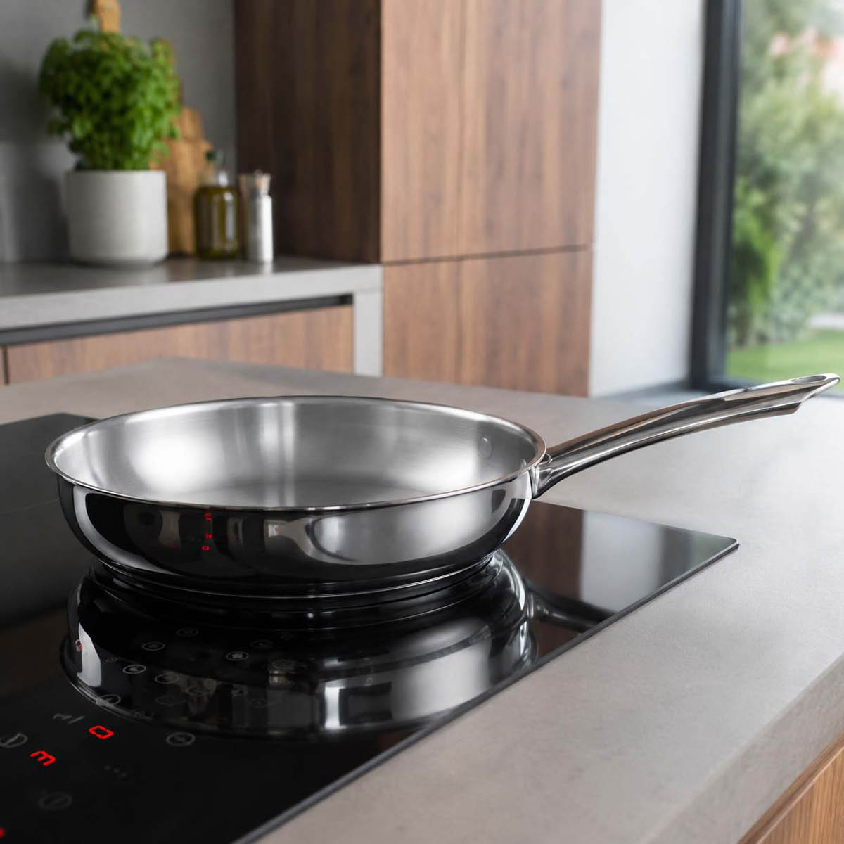 WMF Profi stekepannesett 2 deler 24+28 cm stål