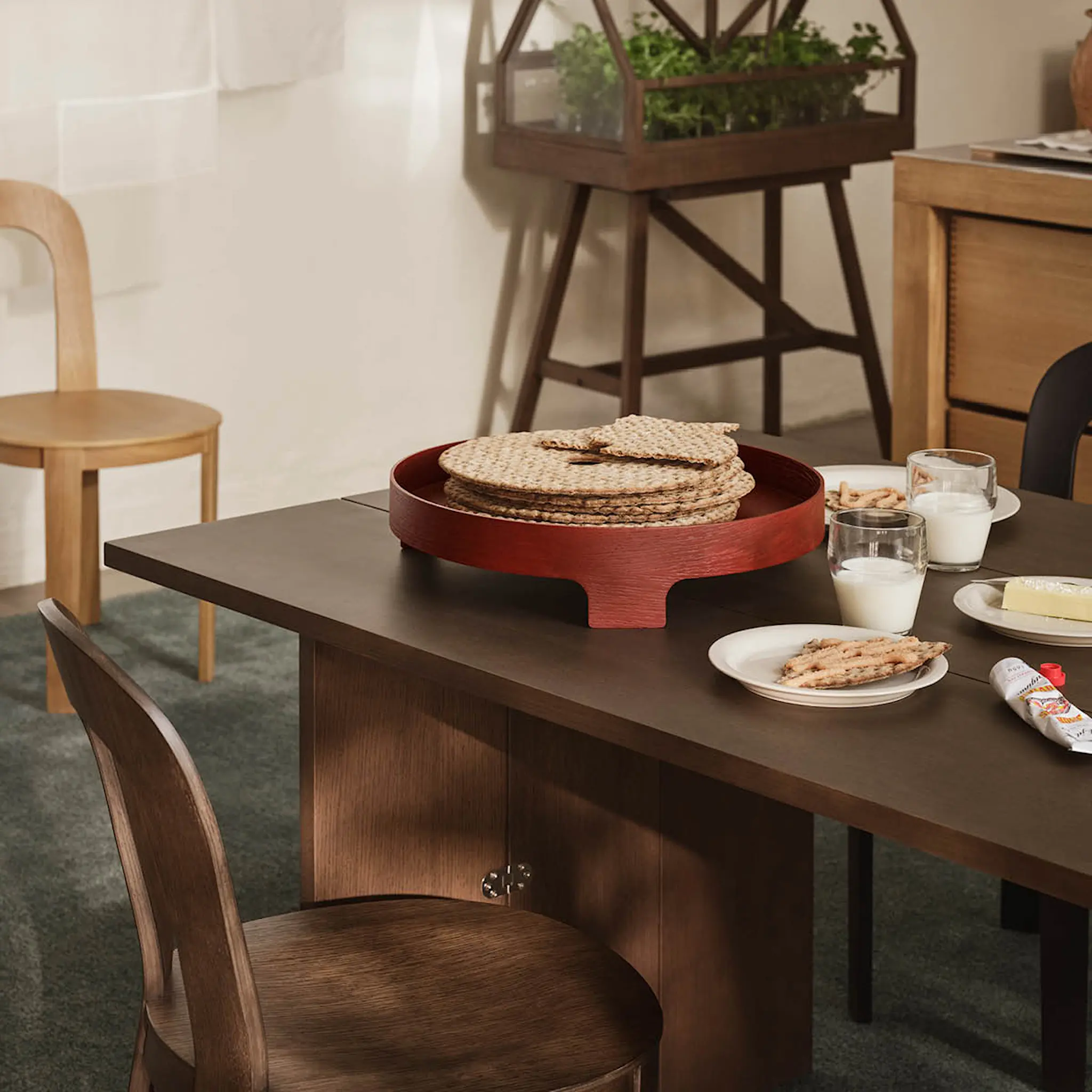 Design House Stockholm Bridge Tarjotin 42 cm Punainen