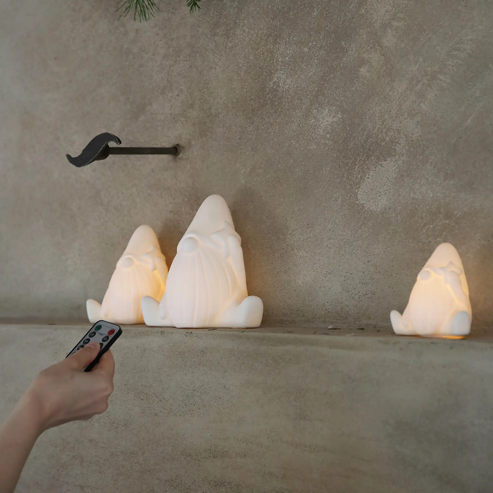 Markslöjd Miles tomte LED-figur 15,4 cm 3 delar vit