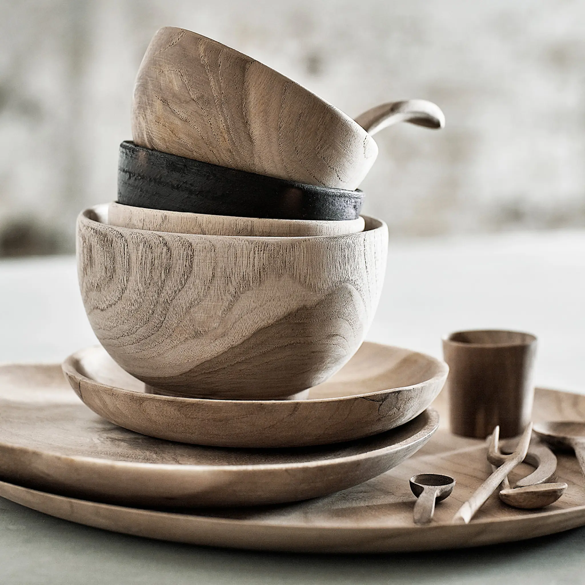 Muubs Teakroot Tallrik 33x26 cm Brun