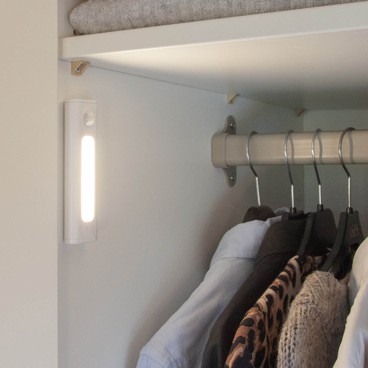 Star Trading LED nattlampe 357-27 12,5x12x5 cm hvit