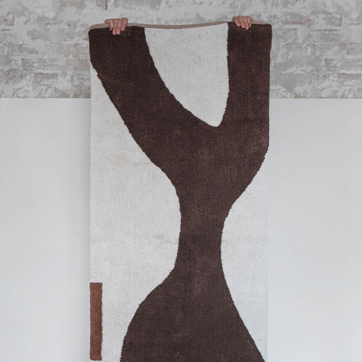 Mette Ditmer Figura golvmatta 150x70 cm brun