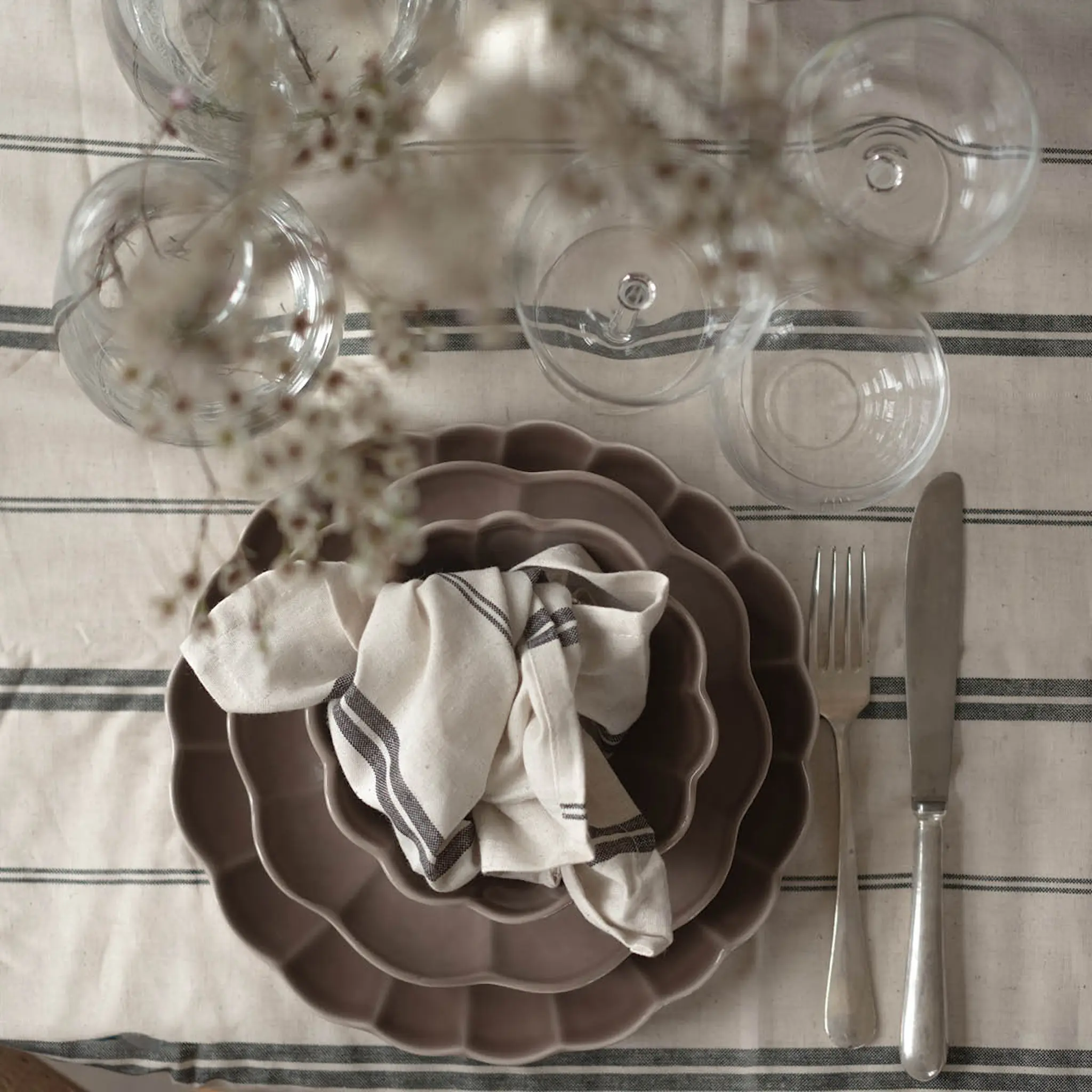 Stiernholm Lotus Lautanen 27 cm Sand