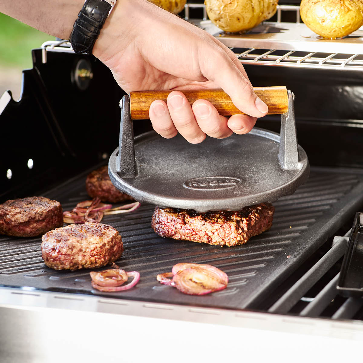 Rösle Grillpress 17,7 cm Gjutjärn/Valnötträ