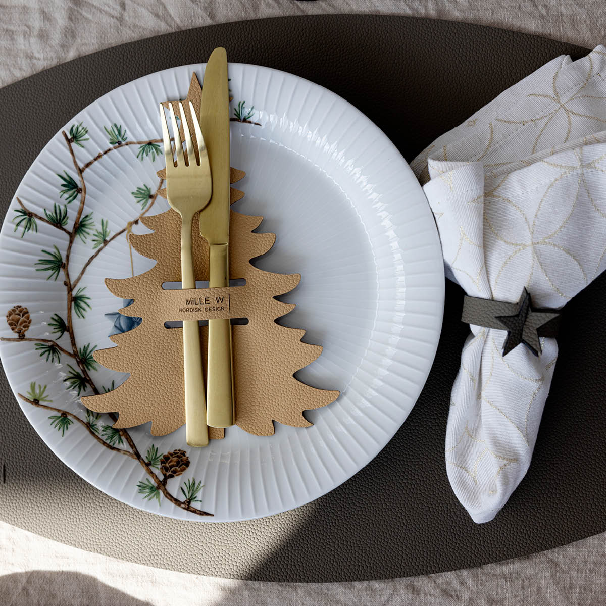 MiLLE W NORDISK DESIGN Ellips Pöytätabletti 45x35 cm Harmaa