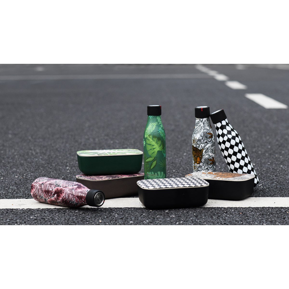 Les Artistes Bottle Up Termospullo 50 cl Musta/Valkoinen