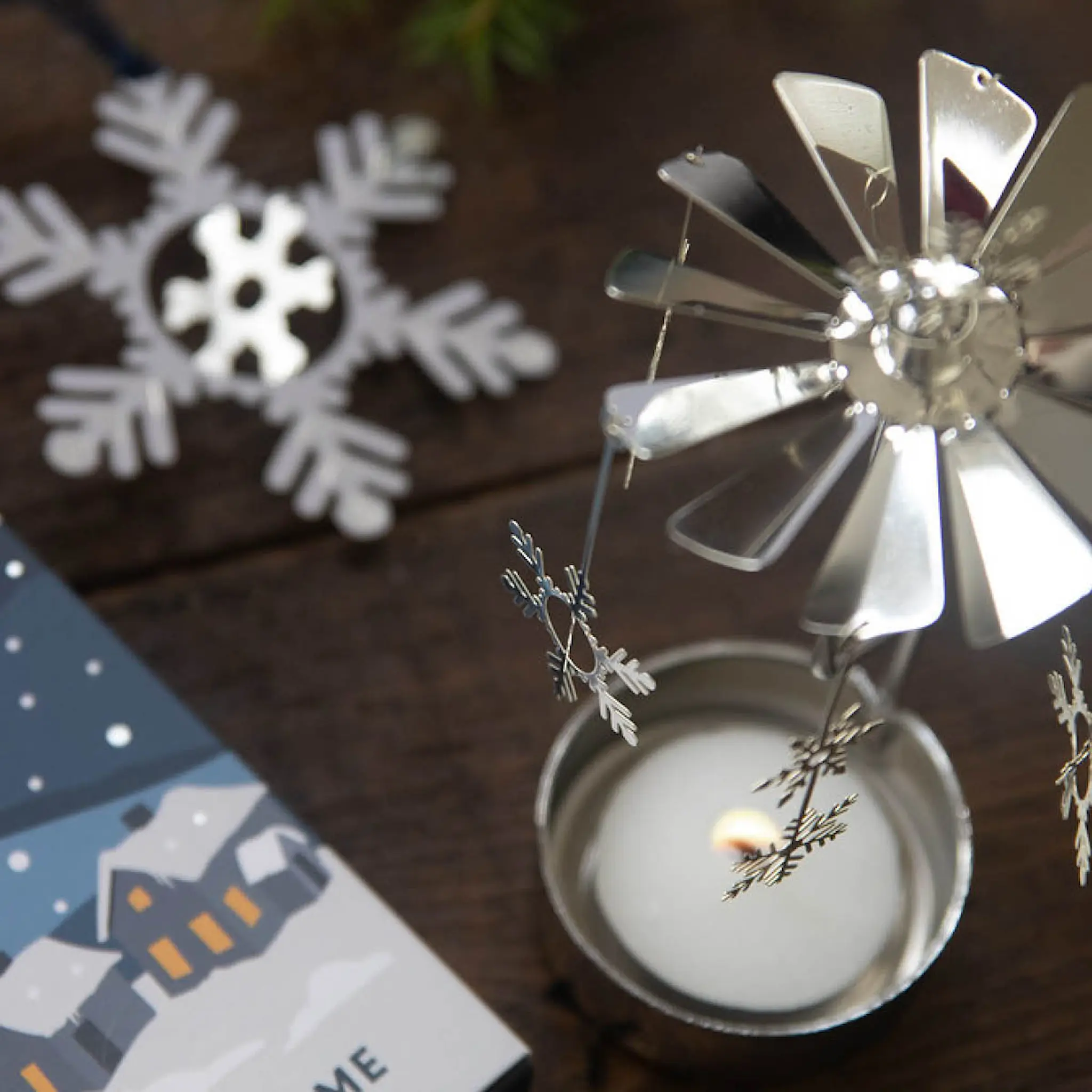 Pluto Snowfall änglaspel 16 cm silver