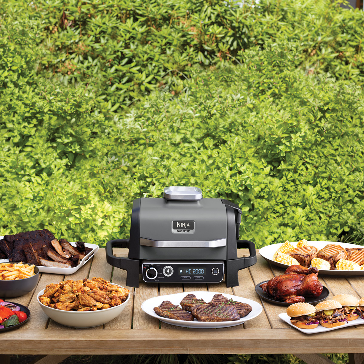 Ninja Woodfire utendørs elektrisk grill 7-in-1 2400W