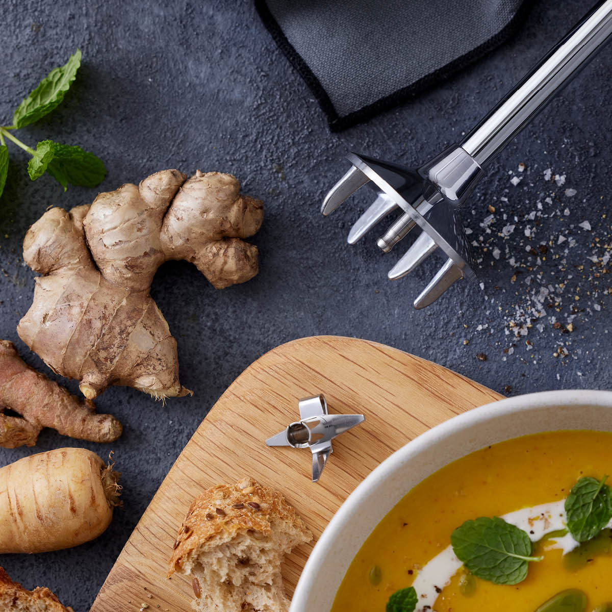 Bamix Active stavmikser 140W svart