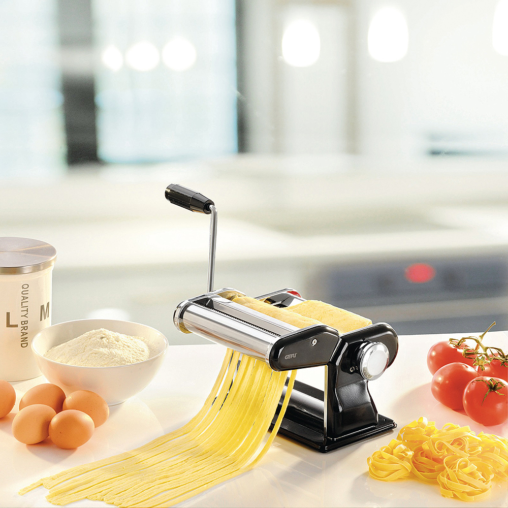 Gefu Perfetta pastamaskin svart