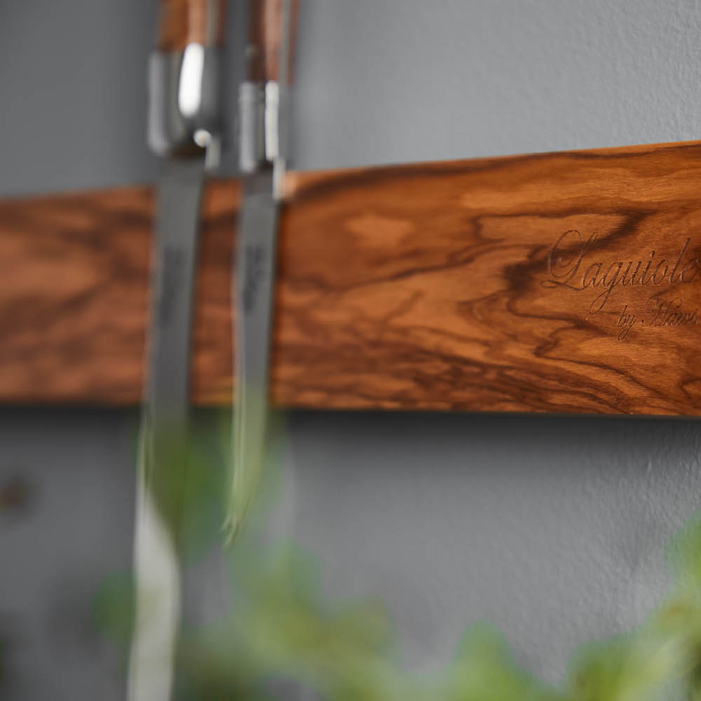 Laguiole by Hâws Magnetlist för knivar 40 cm olivträ