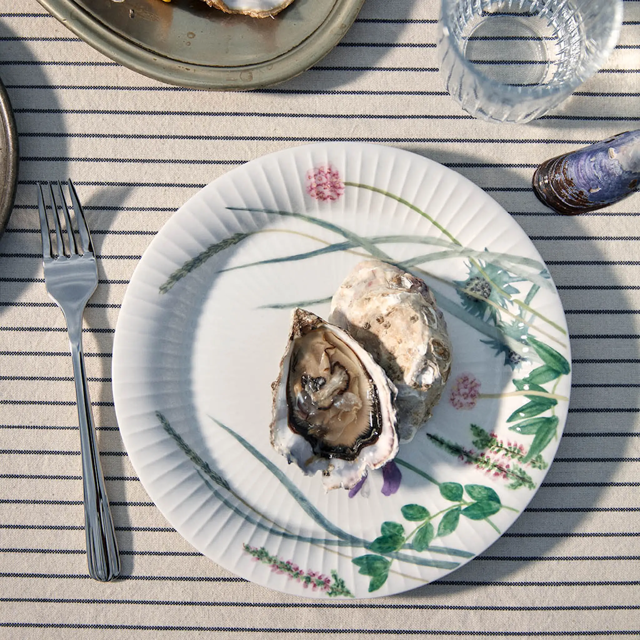 Kähler Hammershøi Summer Lautanen 22 cm Coastal flower