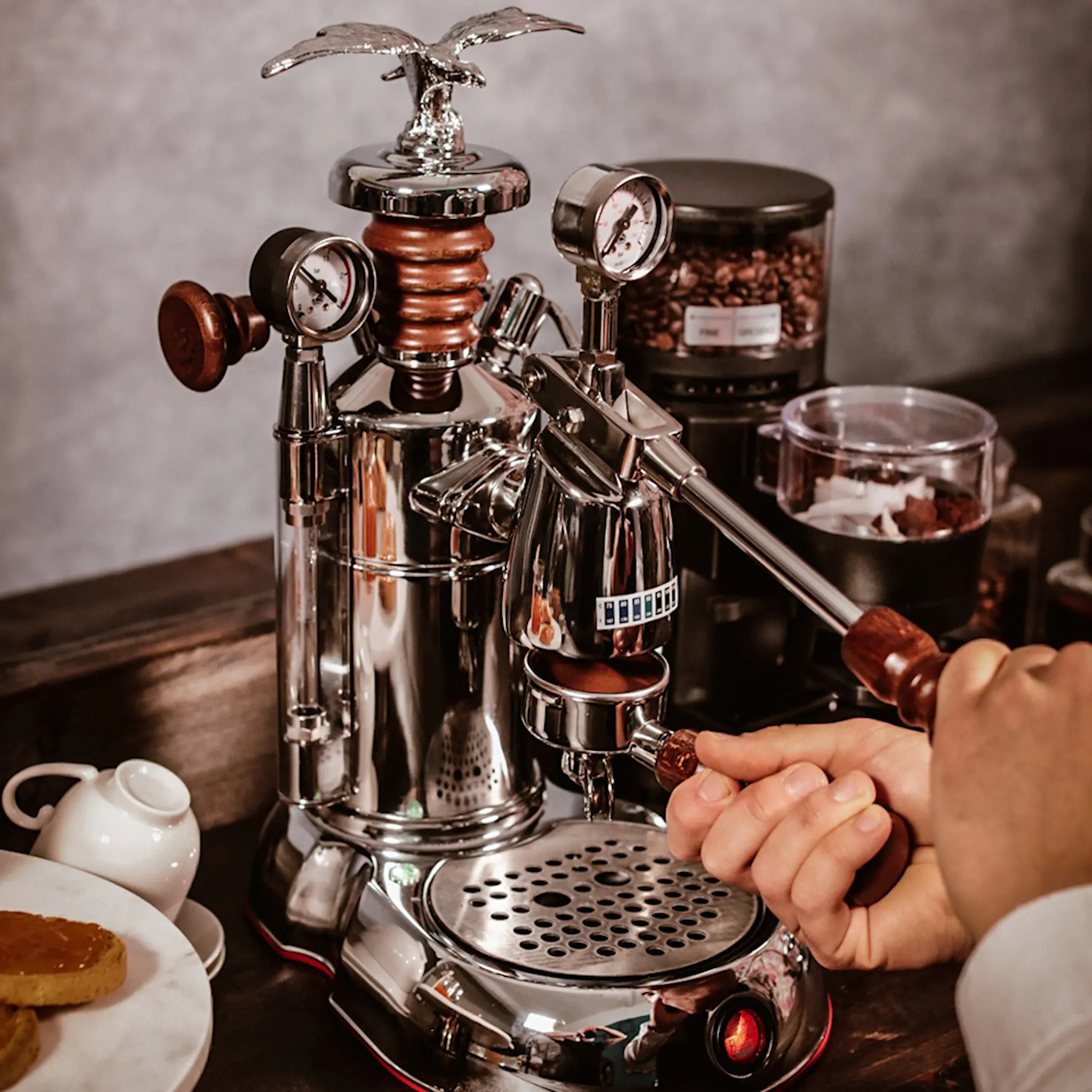 La Pavoni Esperto Manuell Kaffemaskin med Hävarm Mässing
