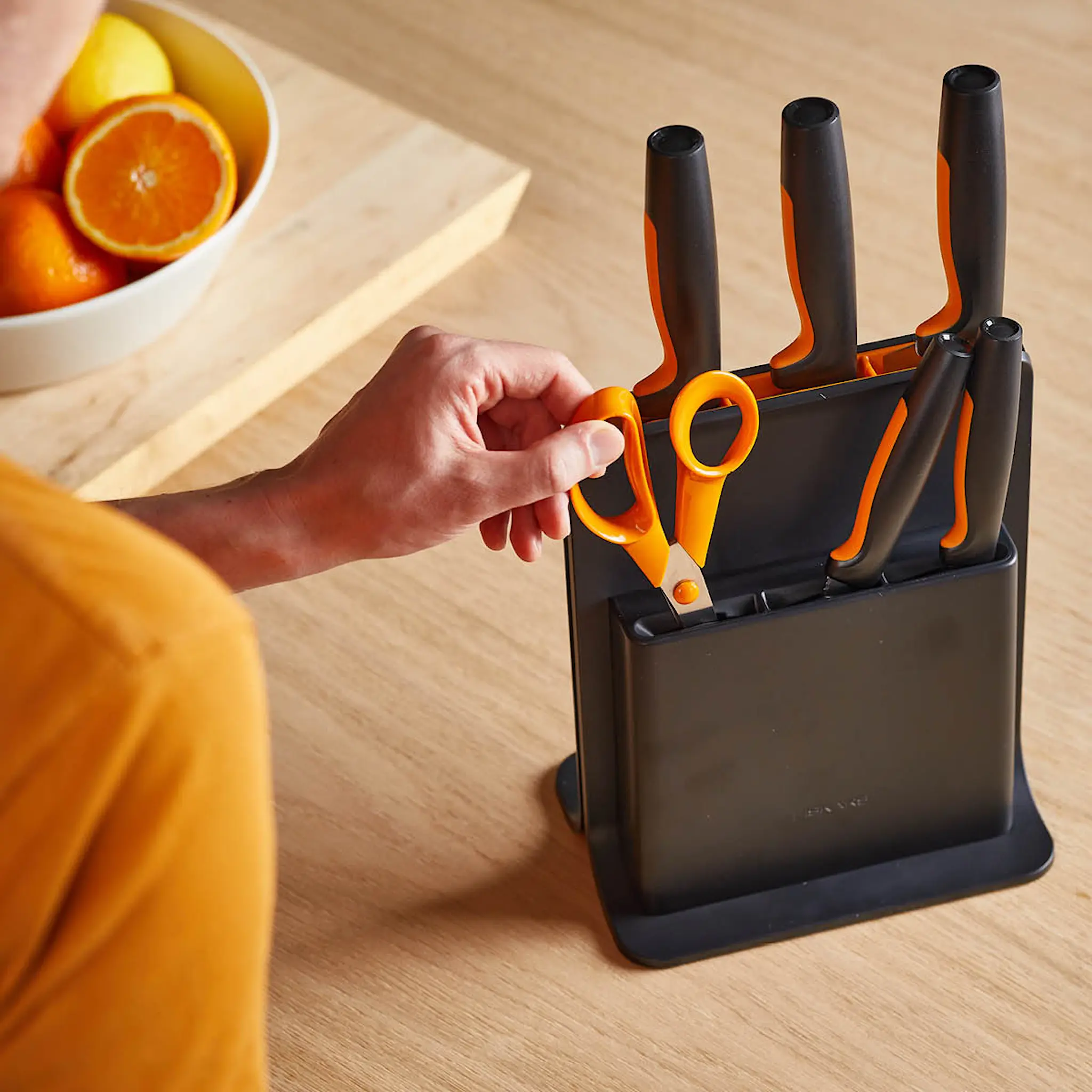 Fiskars Functional Form kokkekniv stor 41 cm svart/rustfritt stål