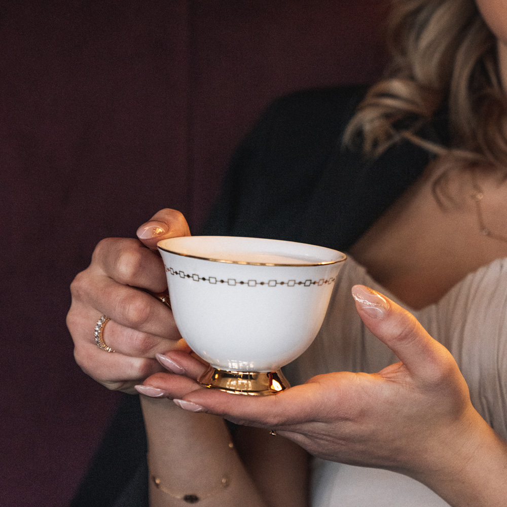 Hilke Kopp med Fat 22 cl Anima Bianco Vit/Guld