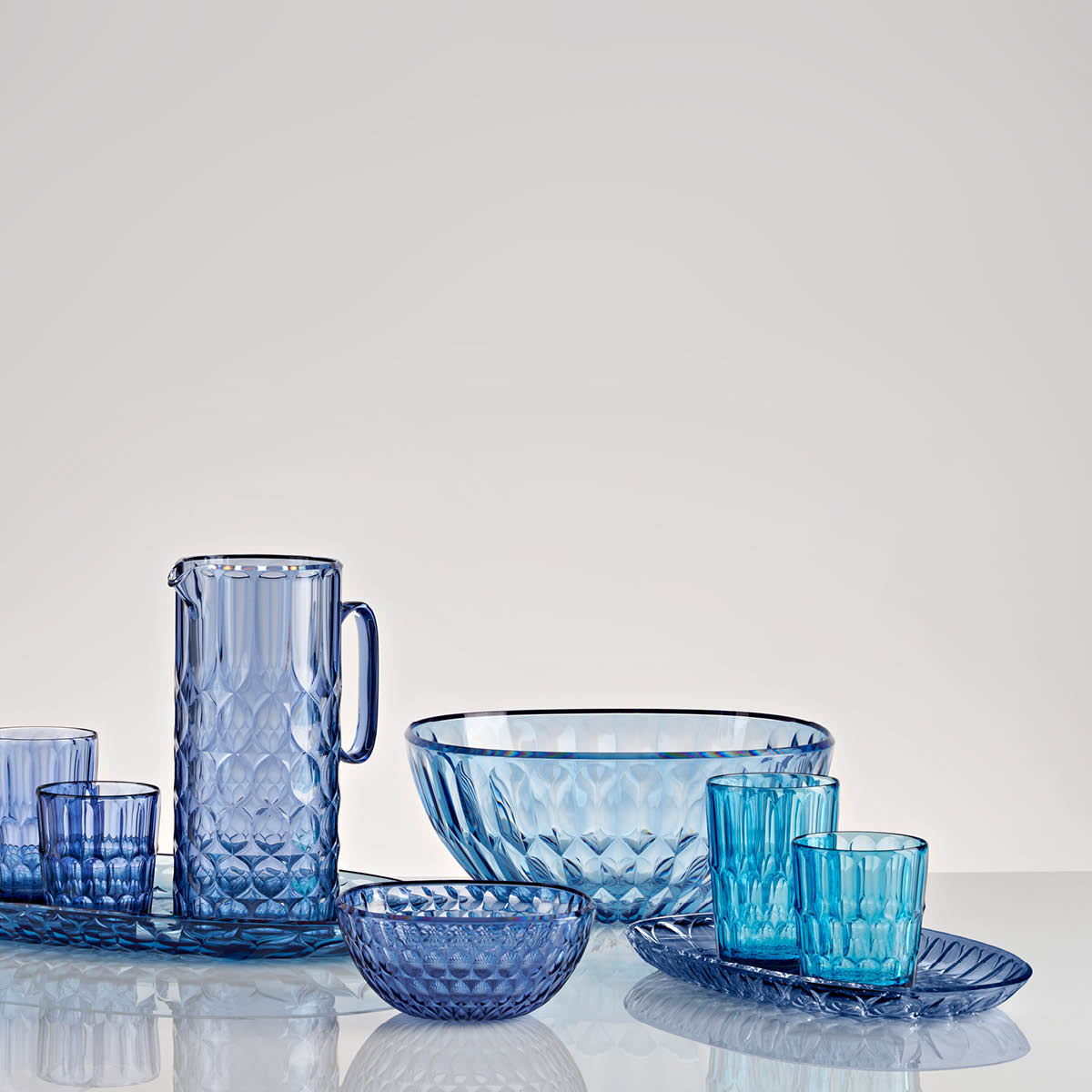 Guzzini Vanity serveringsfat ovalt 45 cm bioplast sky blue