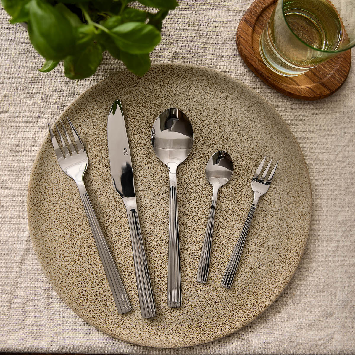 Aida RAW bestickset 60 delar stål